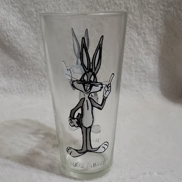 Vintage 1973 Pepsi Collector Series Bugs Bunny Glass - Picture 1 of 7